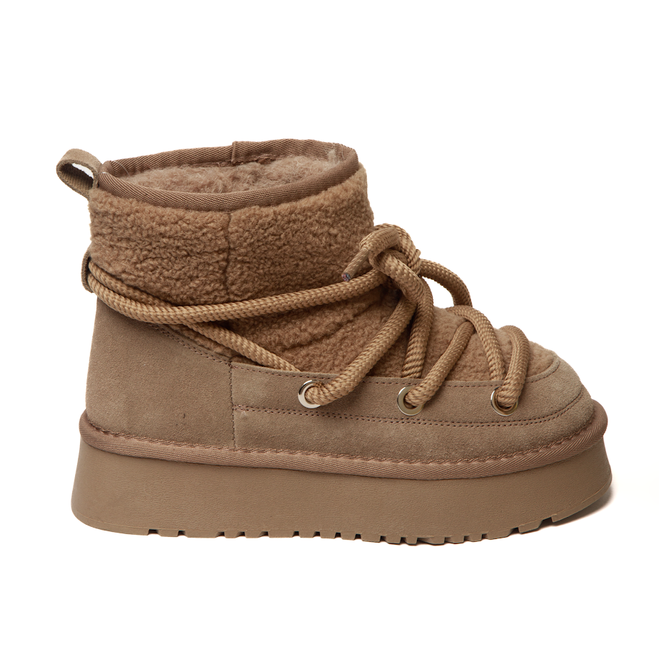 Об'ємні дутики на шнурівці бежеві