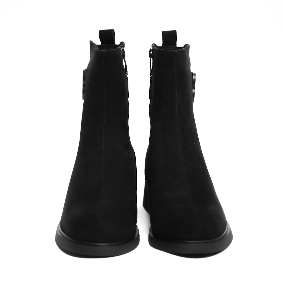 Замшеві Черевики на Підборах в Чорному Кольорі